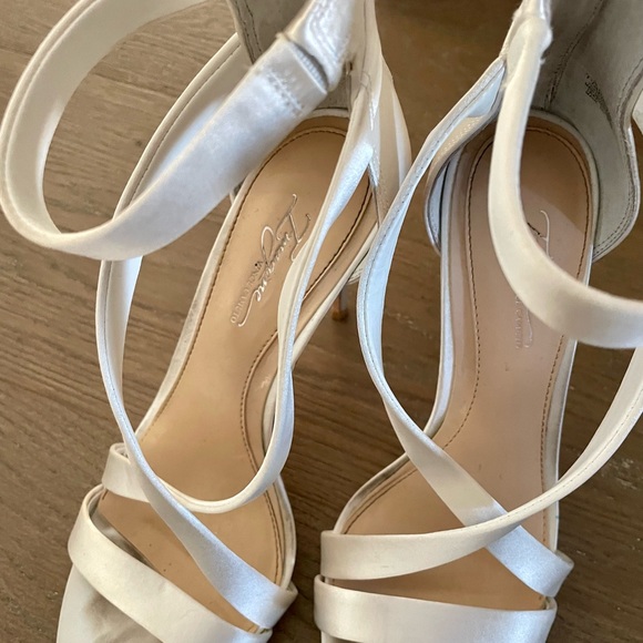 Vince Camuto Devinhara Ankle Strap Sandal - Picture 6 of 11